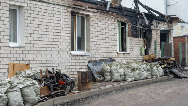 24/7 Emergency Fire Damage Removal experts in Trenton, FL